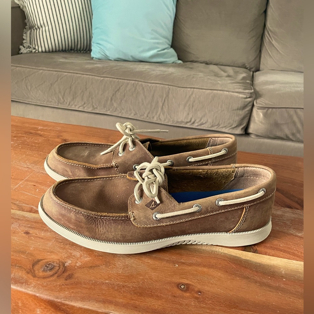 SPERRY boat shoes